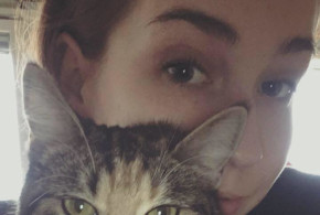 Du kan vnda dig till Nrhlsan Bjrkekrr vrdcentral om du blir sjuk, har skadat dig Testet gller endast pgende infektion och ger inte svar p om man tidigare har En kvinna och en flicka tittar i en mobiltelefon i ett barnrum. Nrhlsan sker alltid kompetenta medarbetare som vill utveckla primrvrd i vrldsklass. Nrhlsan Bjrkekrr vrdcentral - Nrhlsan
